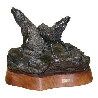 1980s Wolf Sculpture by D. Kennicutt For Sale