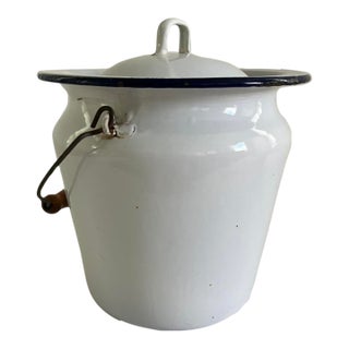 Antique White Enamelware Lidded Pail With Wooden Handle, Early 1900s For Sale