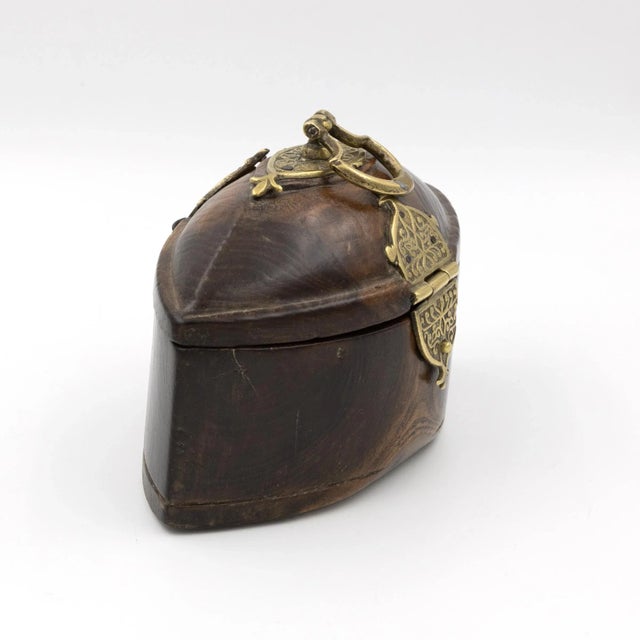 Brown 19th Century Hardwood Lozenge Shaped Tea Caddy or Tobacco Box For Sale - Image 8 of 13