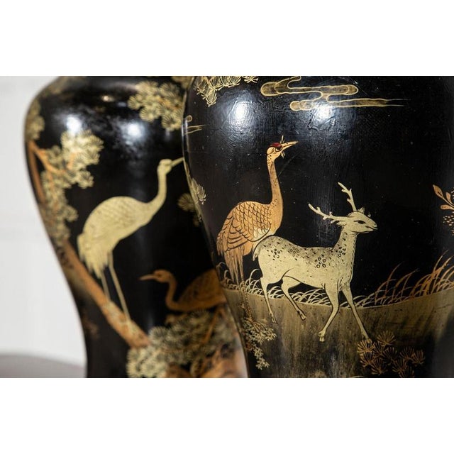 Circa 1950 pair english large chinoiserie papier-mâché table lamps (need rewiring) w23 x d23 x h55.5 cm weight 3kg up to...