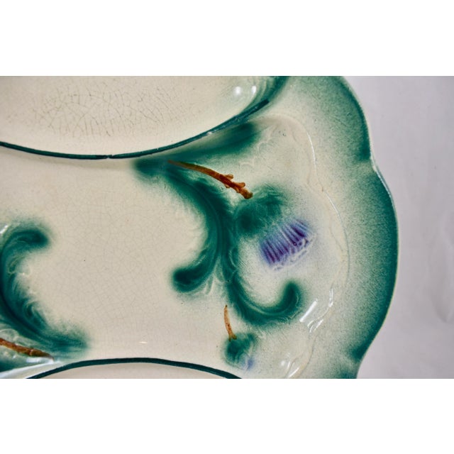 19th C. Digoin French Barbotine Divided Artichoke Plate For Sale In Philadelphia - Image 6 of 12