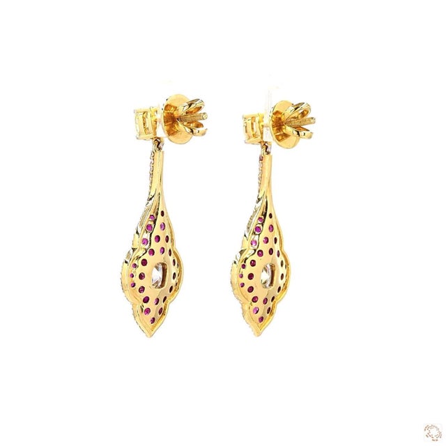 Early 21st Century 2.87 Carat Cushion Cut Diamond Ruby Gold Earrings, Pair For Sale - Image 5 of 9