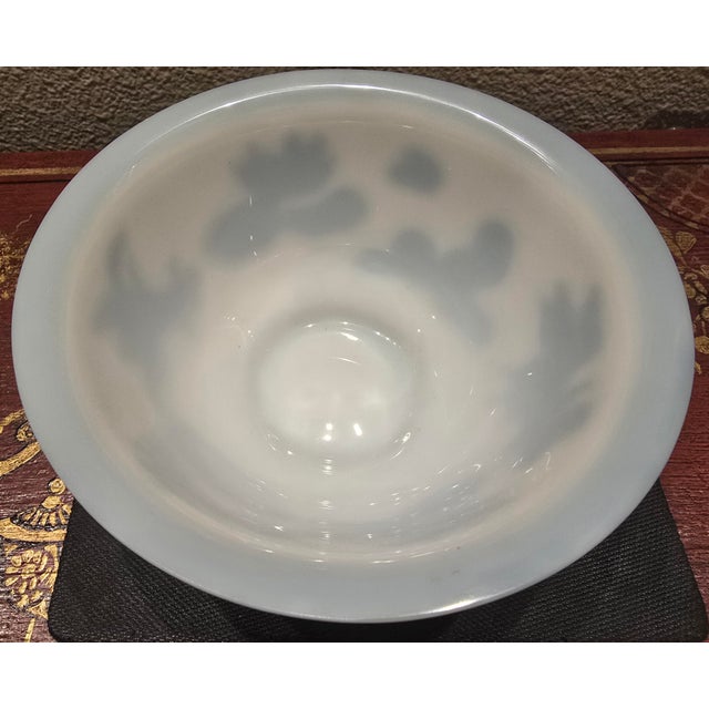 Antique Peking Glass Bowl With Flowers and Fish Motifs For Sale In Los Angeles - Image 6 of 7