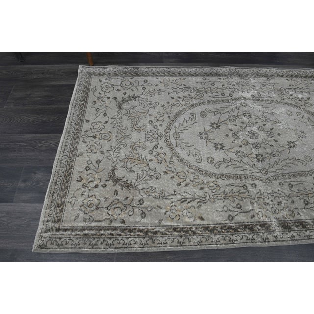 1970s Vintage Handmade Wool Cotton Grey Area Rug For Sale In San Francisco - Image 6 of 11