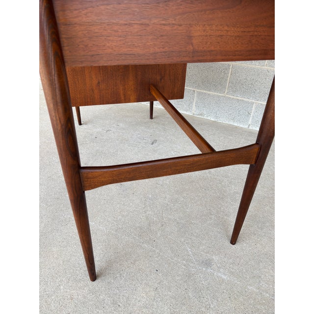 Bassett Furniture Mid Century Modern Walnut 4 Drawer Desk & Chair For Sale - Image 10 of 18