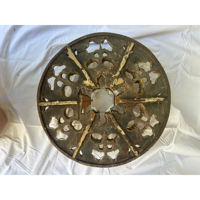 French 1930s Carved Giltwood Ceiling Medallion For Sale - Image 3 of 3