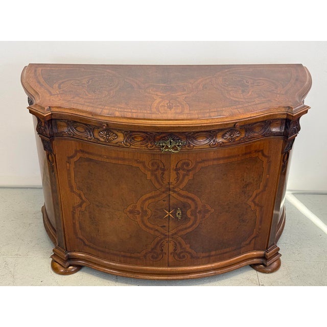 Neo-Baroque Inlaid Cabinet in the style of Gerstel, 1920s For Sale - Image 3 of 11
