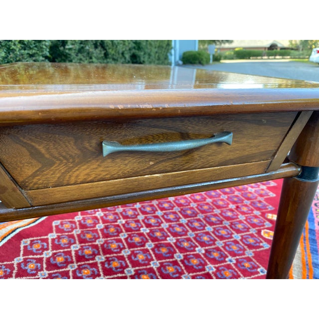 Brown Mid-Century Modern End Table With Drawer For Sale - Image 8 of 13