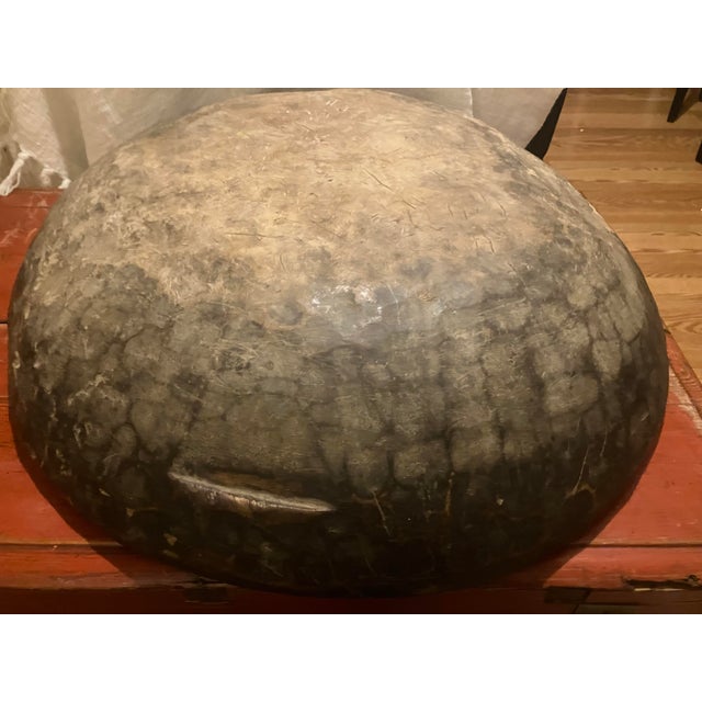 Magnificent 25” Antique Early American Burl Wood Bowl – Rare Primitive Single-Piece Masterpiece For Sale - Image 4 of 4
