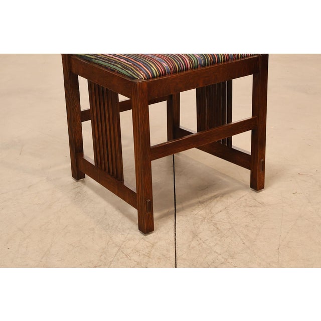 Stickley Mission Collection Set of Four Oak Spindle Side Dining Chairs For Sale In Philadelphia - Image 6 of 18