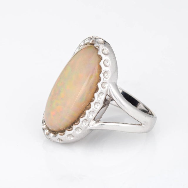 8ct Natural Opal Ring Estate 14k White Gold Large Oval 6.5 Cocktail Jewellery size 6.5 For Sale - Image 4 of 7