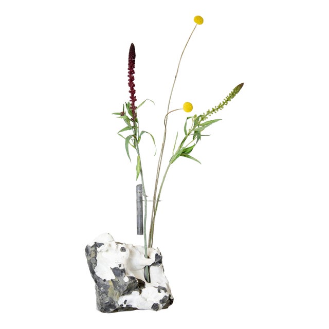 Flintstone Silex Curved Wall Mounted Flower Vessel by Studio Do For Sale