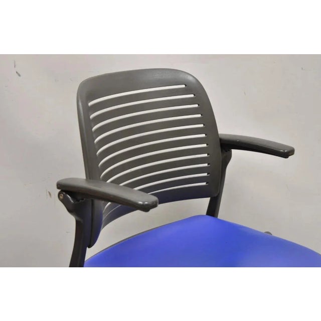 Mid-Century Modern Late 20th Century Steelcase 487 Cachet Swivel Office Desk Chair With Blue Seat - A Pair For Sale - Image 3 of 10