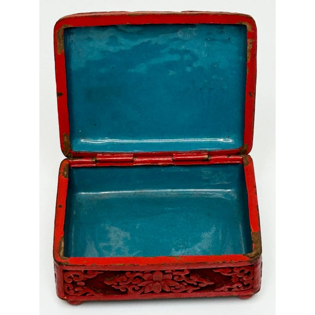 Chinese Qing 19th Century Cinnabar Red Lacquered Turquoise Enamel Trinket Box For Sale - Image 6 of 10