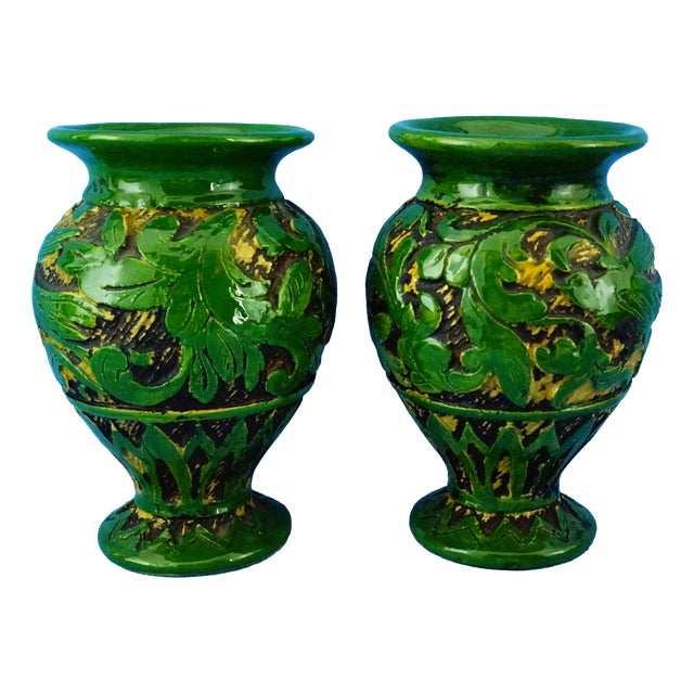 Antique Green Neo-Renaissance Vases in Relief by Vincenzo Corrente, 1890s, Set of 2 For Sale