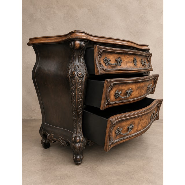 1980s Vintage Pulaski Furniture Bombe Chest | French Provincial For Sale - Image 5 of 11