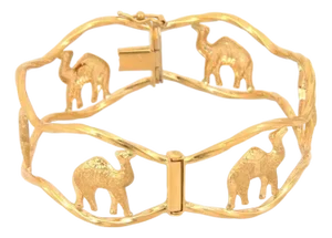 Wide Open Style Wave 18k Yellow Gold Camel Bracelet
