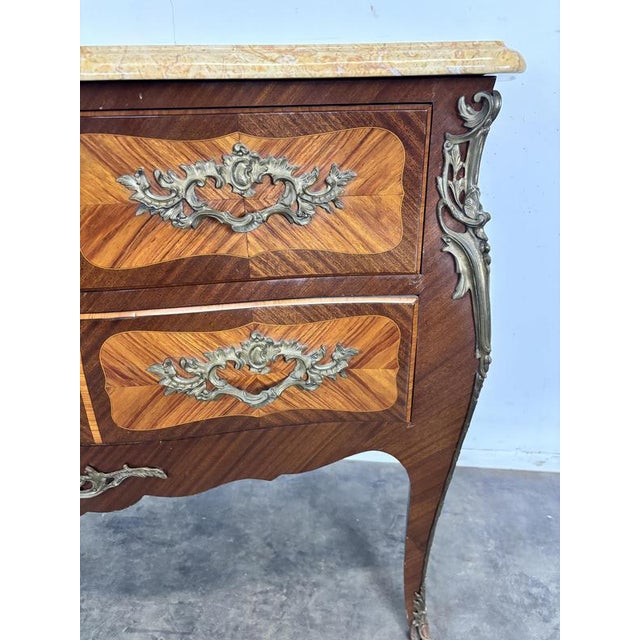 Louis XV Style Bombé Commode with Marquetry and Marble Top by R. Bacchin For Sale - Image 4 of 8