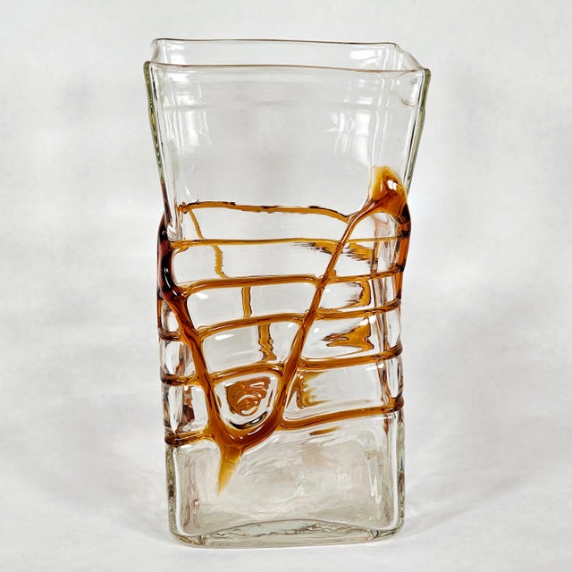 Beautiful and rare Murano art glass vase in excellent condition. Made in the 60's by Fulvio Bianconi for Mazzega.