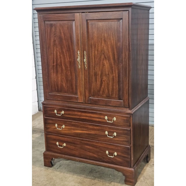 Henkel Harris Late 20th Century Henkel Harris Solid Mahogany Chifforobe Armoire Tv High Chest For Sale - Image 4 of 11