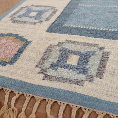 Mid-Century Swedish Handmade Flat Weave Rug For Sale - Image 5 of 13