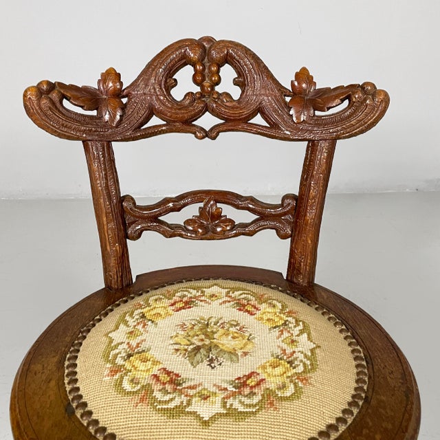 Italian 19th Century Style Chair in Wood and Embroidered Fabric, 1930s For Sale - Image 6 of 18