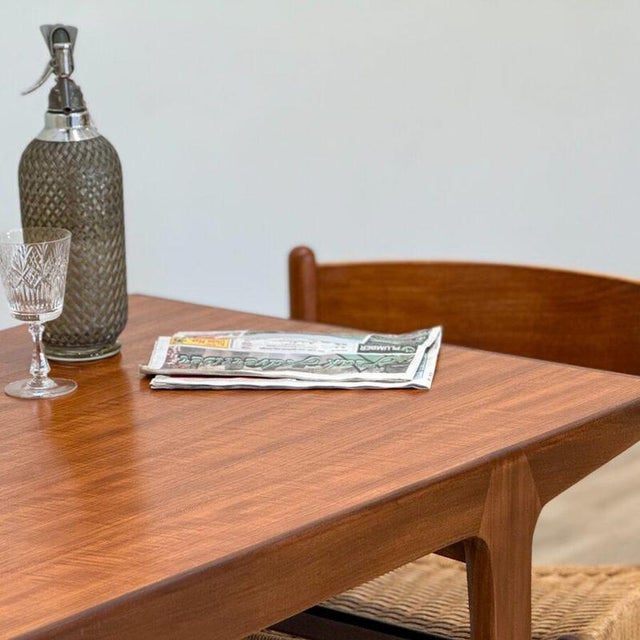 1960s Mid-Century Modern Dining Table For Sale - Image 5 of 15