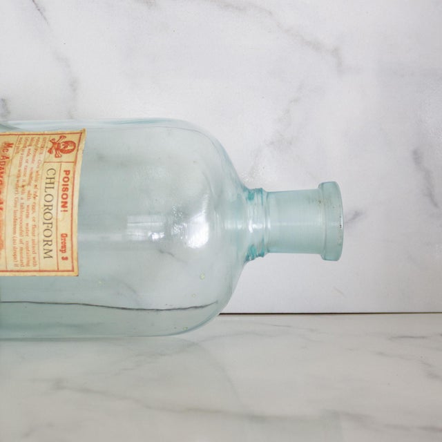 Pair of American Antique Aqua Apothecary Bottles From Chicago and Lexington For Sale - Image 16 of 18