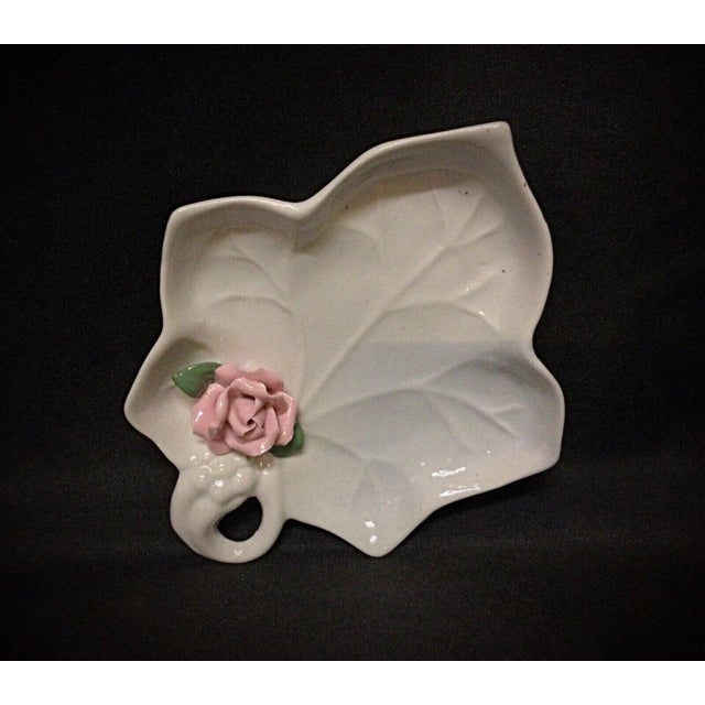 Early 20th Century Ceramic Rose Trinket Dish or Paperweight For Sale In New York - Image 6 of 6