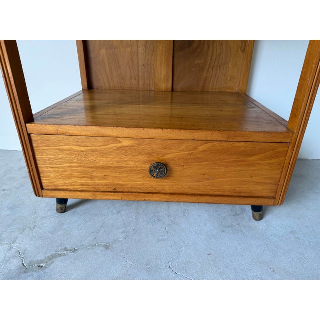 1960’s Mid-Century Modern Nightstand With Two Dovetailed Drawers and Glass Top For Sale In Miami - Image 6 of 12