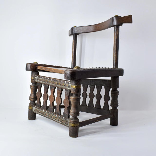Early 20th Century Malinke Senufo Traveling Wooden Chair Guinea For Sale - Image 4 of 17