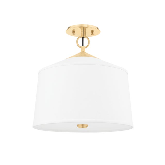 A classic shape with luxury details, White Plains is the perfect piece for transitional interiors. The clean, crisp white...