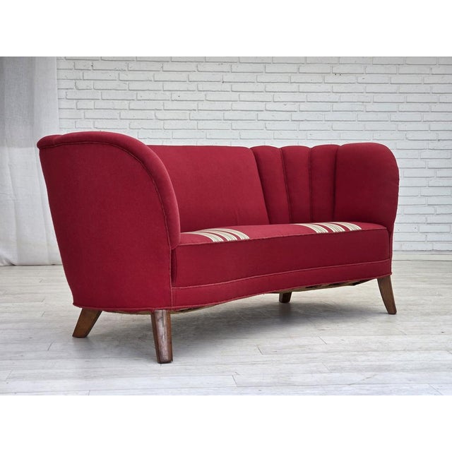 Danish 2-Seater Banana Sofa in Wool with Oak Legs, 1960s For Sale - Image 6 of 18