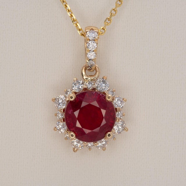 1.9Ct Madagascar Ruby Pendant With Natural Diamond Accent: Solid 14k Gold, 6.5mm For Sale - Image 4 of 7