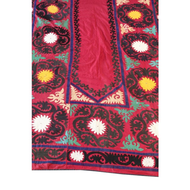 1920s Vintage Uzbek Suzani For Sale - Image 4 of 5
