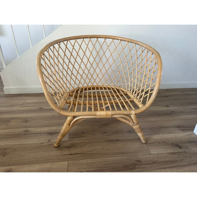Pair of Vintage Organic Modern Rattan Lounge Chairs – Low Profile Coastal Boho For Sale - Image 10 of 12