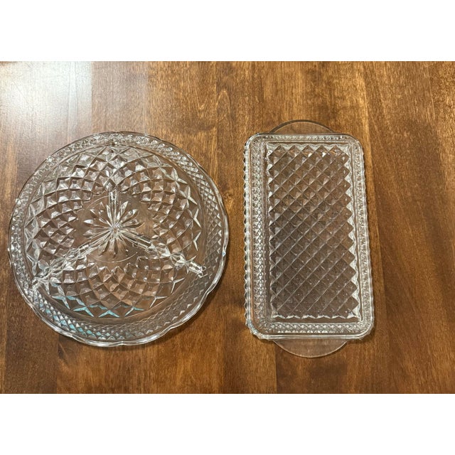 Add a touch of timeless elegance to any table setting, whether using as everyday or entertaining, with this set of Wexford...