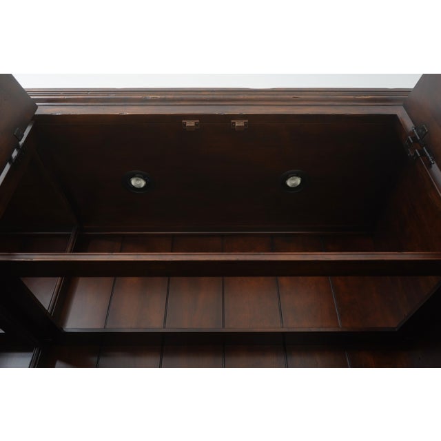 1990s Henredon Ralph Lauren Distressed China Cupboard For Sale In Philadelphia - Image 6 of 16