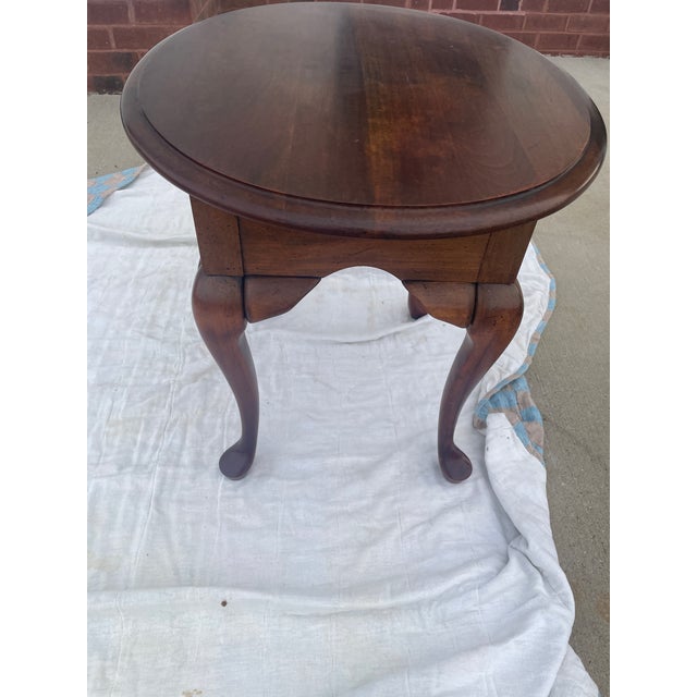 Queen Anne Queen Anne Style Oval Side Table With Drawer For Sale - Image 4 of 12