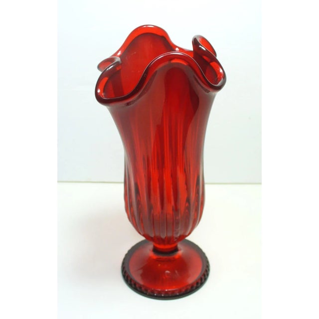 Mid 20th Century Red Art Glass Deco Vase For Sale In Little Rock - Image 6 of 9