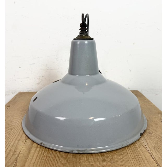 Industrial British Grey Enamel Factory Pendant Lamp from Benjamin Electric Manufacturing Company, 1960s For Sale - Image 14 of 17
