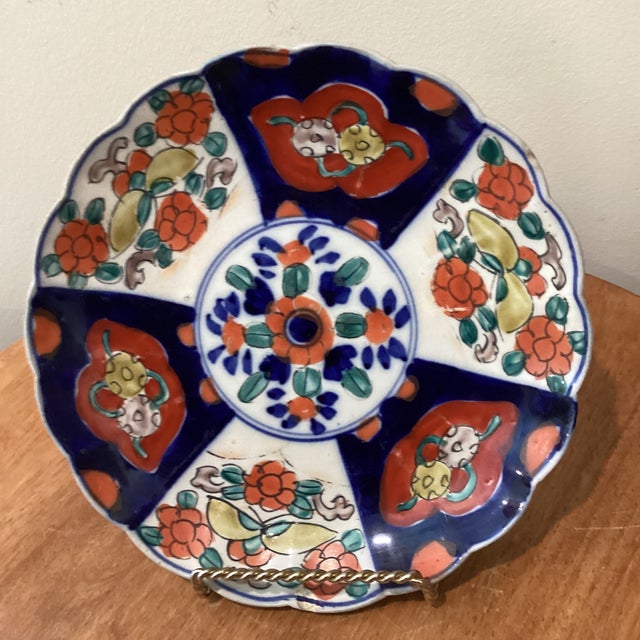 Antique Japanese Imari Porcelain Scalloped Hand Painted Plate Meiji Period (1868-1912) For Sale - Image 9 of 11