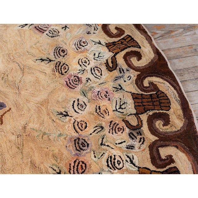 Textile 1880s Beige Ground Floral Folk Art Antique Flatweave American Hooked Round Rug For Sale - Image 7 of 8
