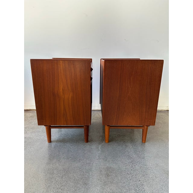 Wood 1960s Borge Mogensen for Povl Dinesen Mid Century Pair of Nightstands For Sale - Image 7 of 18
