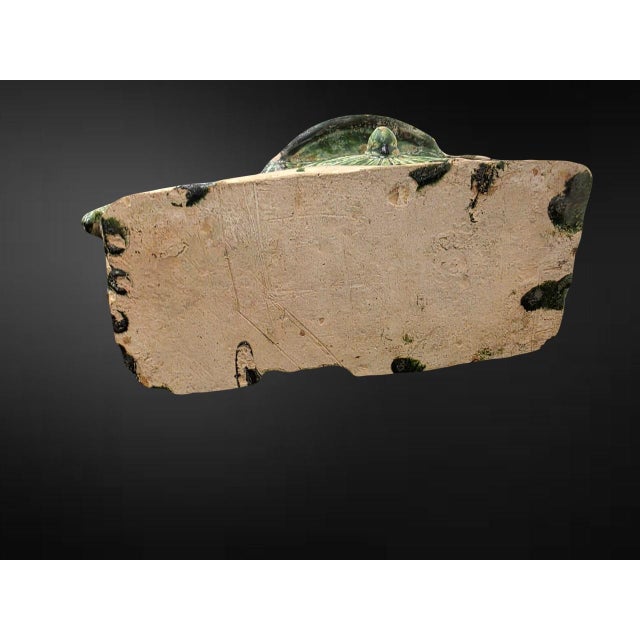 Chinoiserie Chinese Green-Glazed Pottery Model of a Covered Carriage With Driver and Ponies For Sale - Image 3 of 3