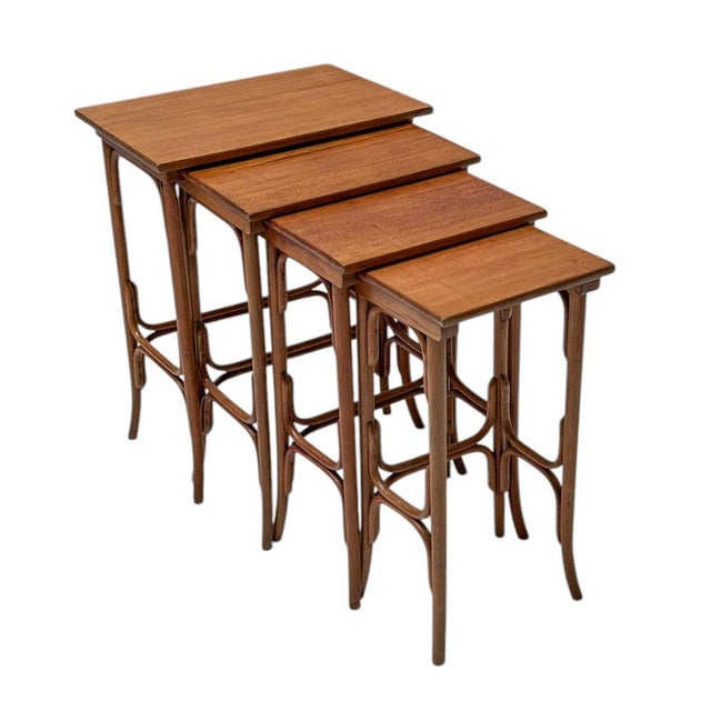 Vienna Secession Bentwood Nesting Tables by Michael Thonet for Thonet, 1890s, Set of 4 For Sale - Image 6 of 14