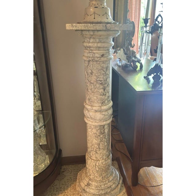 Beautiful classic architectural Italian Carrara solid marble pedestal, mid-late 1800’s. Variations of tight gray veining...