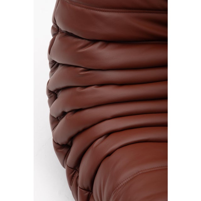 Togo Fireside Chair and Ottoman in Italian Chestnut Leather Vintage Ligne Roset For Sale - Image 13 of 17