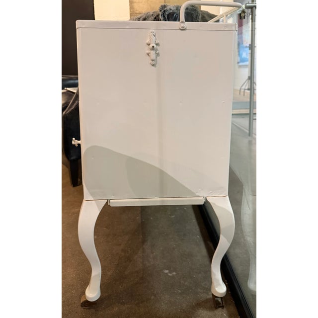 Industrial 1920s Steel Medical Cabinet For Sale - Image 3 of 5