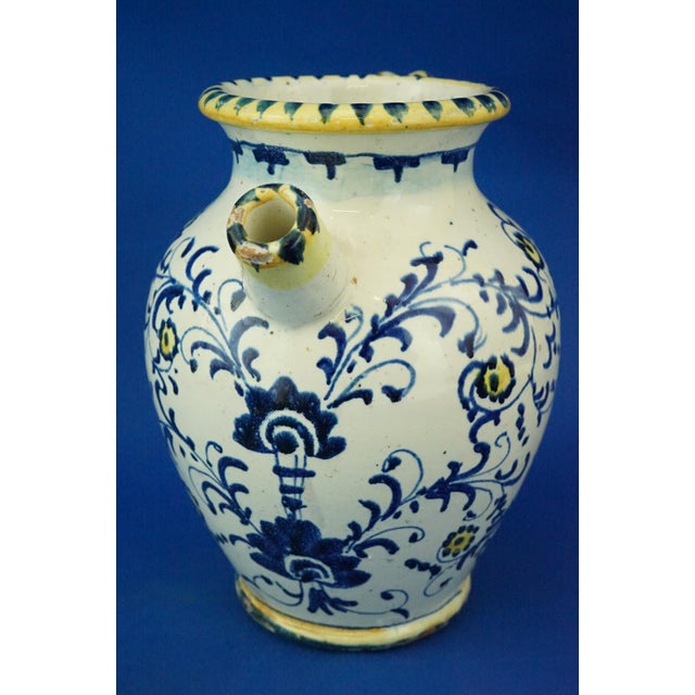 Item description: Wonderful pharmacy jar, made of Tuscan majolica attributable to the Cafaggiolo kiln, dating from between...